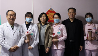 春风送暖 花香传情—揭阳爱维艾夫医院3.8女神节暖心送花活动